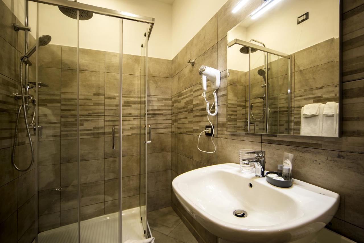 Residenza Tupini, S.Pietro Suites Rome Buitenkant foto
