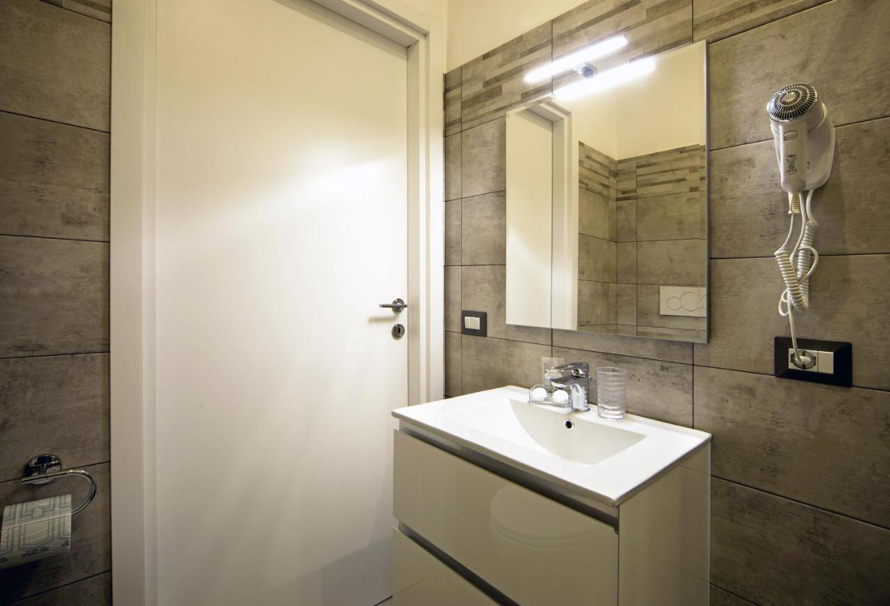 Residenza Tupini, S.Pietro Suites Rome Buitenkant foto