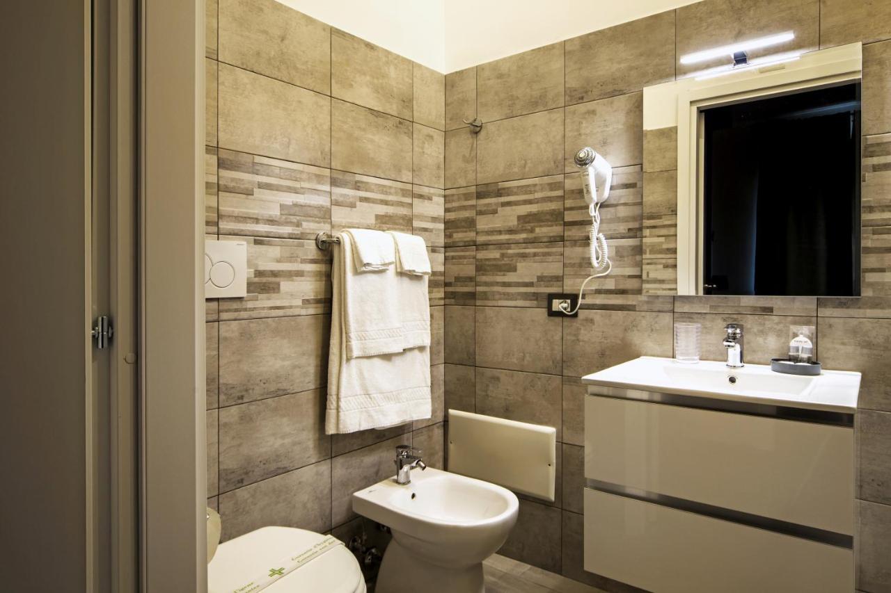 Residenza Tupini, S.Pietro Suites Rome Buitenkant foto