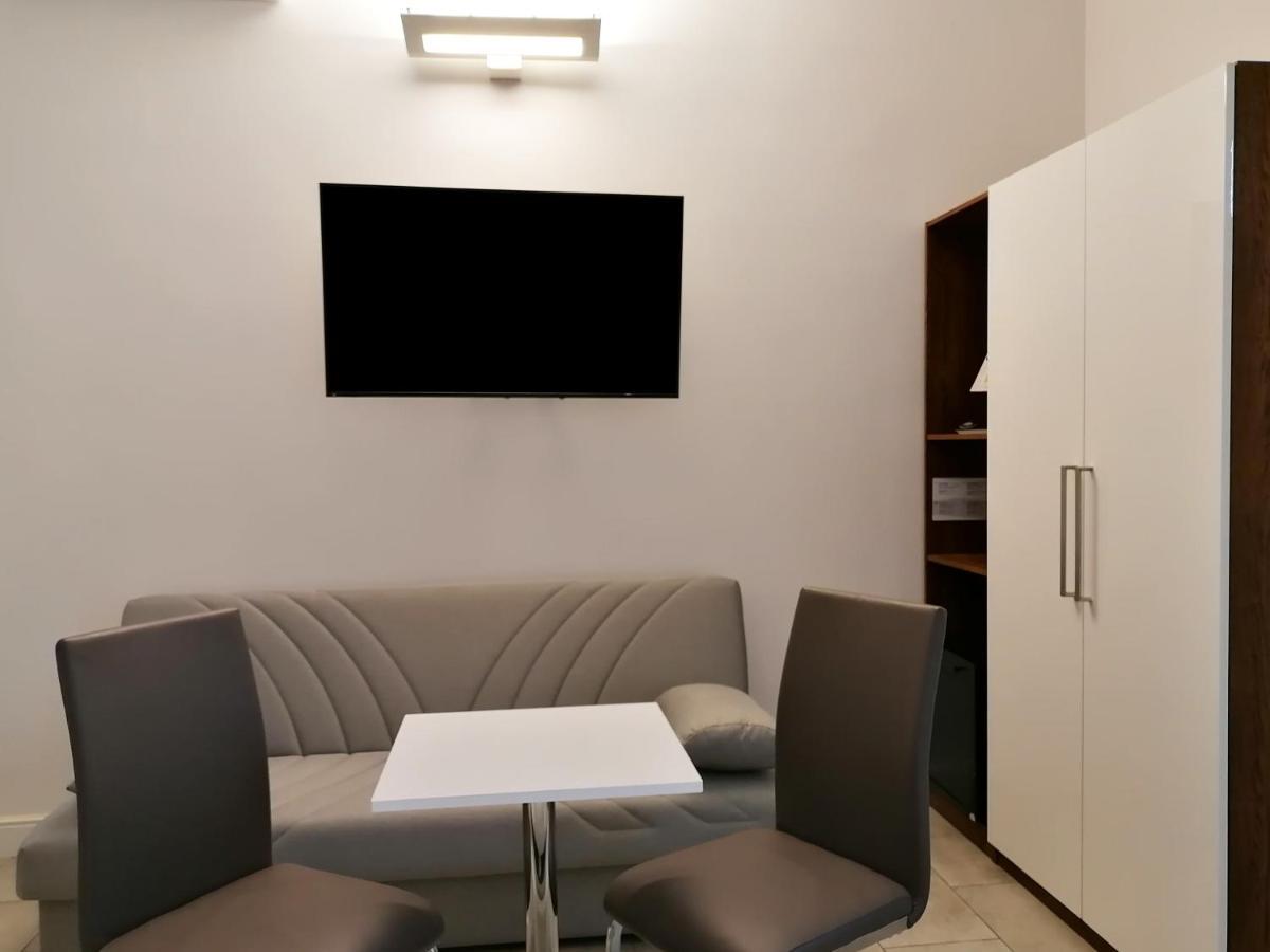 Residenza Tupini, S.Pietro Suites Rome Buitenkant foto